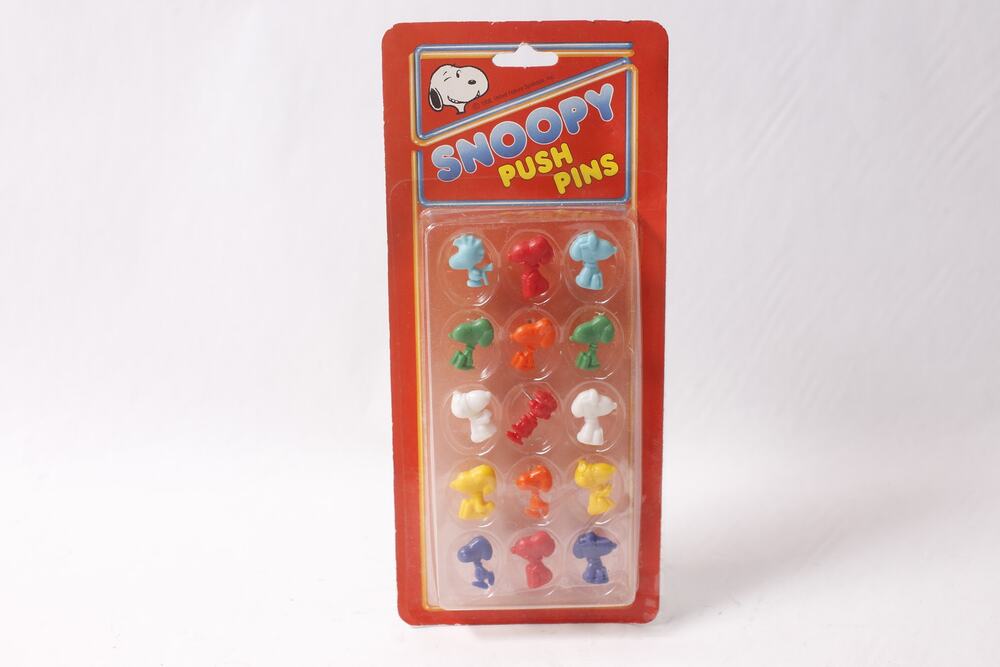 Peanuts Snoopy Push Pins Vintage Colorful Stationery ~ 260507-WH 645